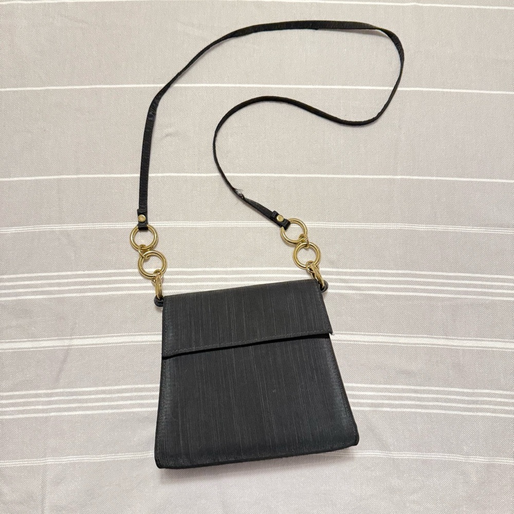 VTG Satin Black and Gold Chain Small Crossbody Box Bag - Picture 2 of 15